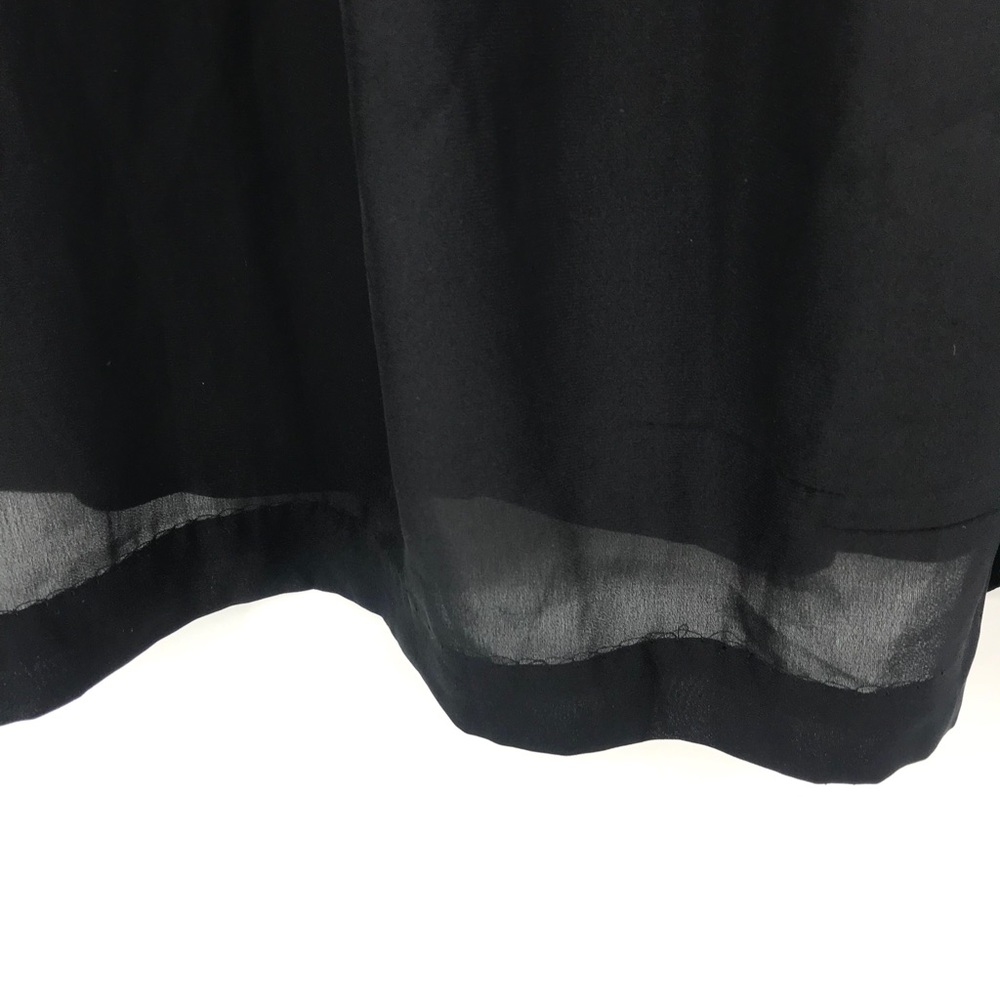 💕SALE💕 H&M Black Gold Accent Dress - Picture 5 of 8